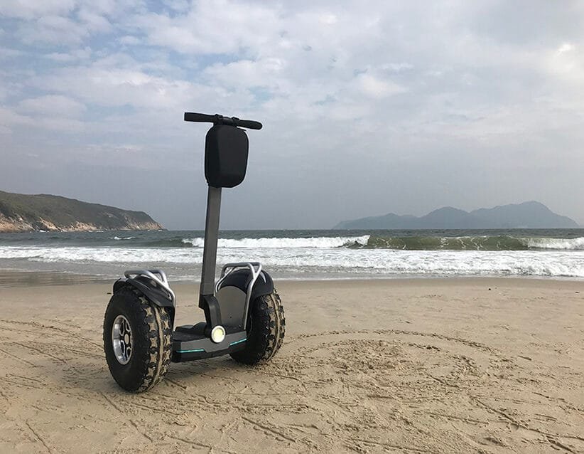 سكوتر كهربائي ذاتي التوازن عجلتينبعيد